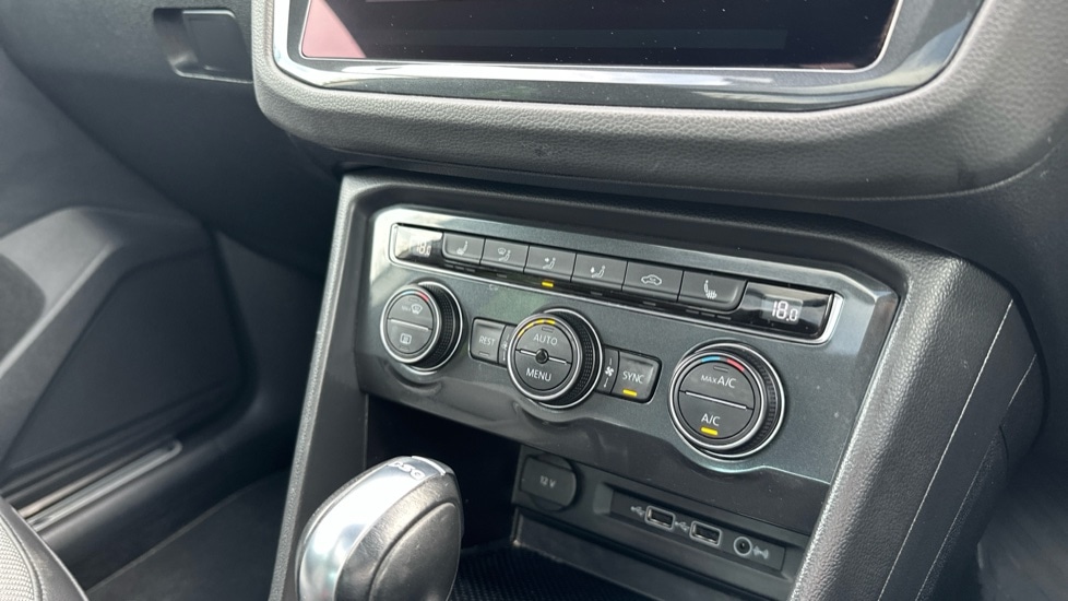 Used Volkswagen Tiguan 2019 for sale - 76092128: Photo 32