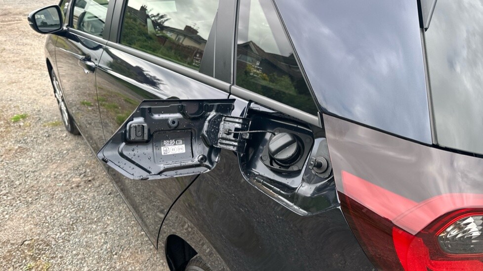 Vehicle 21