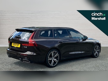 Used Volvo V60 2019 for sale - 75442936: Photo