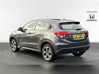 Used Honda HR-V 2017 for sale - 77082476: Photo