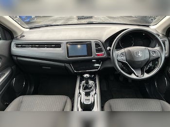 Used Honda HR-V 2017 for sale - 77082476: Photo