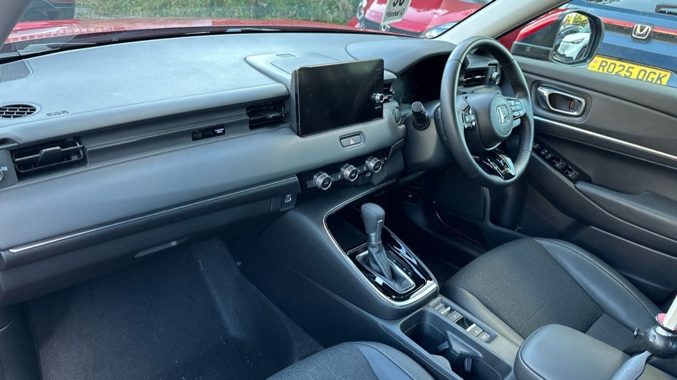 Used Honda HR-V 2023 for sale - 76393704: Photo 2