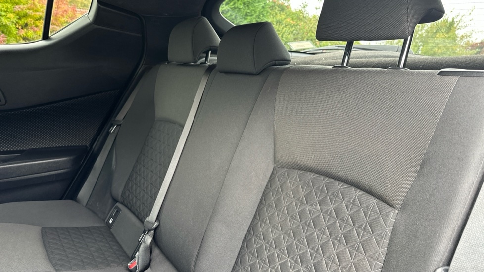 Used Toyota C-HR 2020 for sale - 76116941: Photo 14