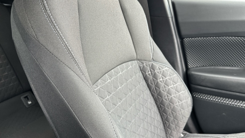 Used Toyota C-HR 2020 for sale - 76116941: Photo 21