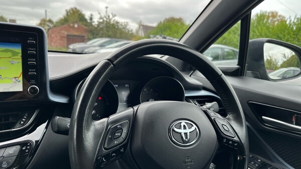 Used Toyota C-HR 2020 for sale - 76116941: Photo 24