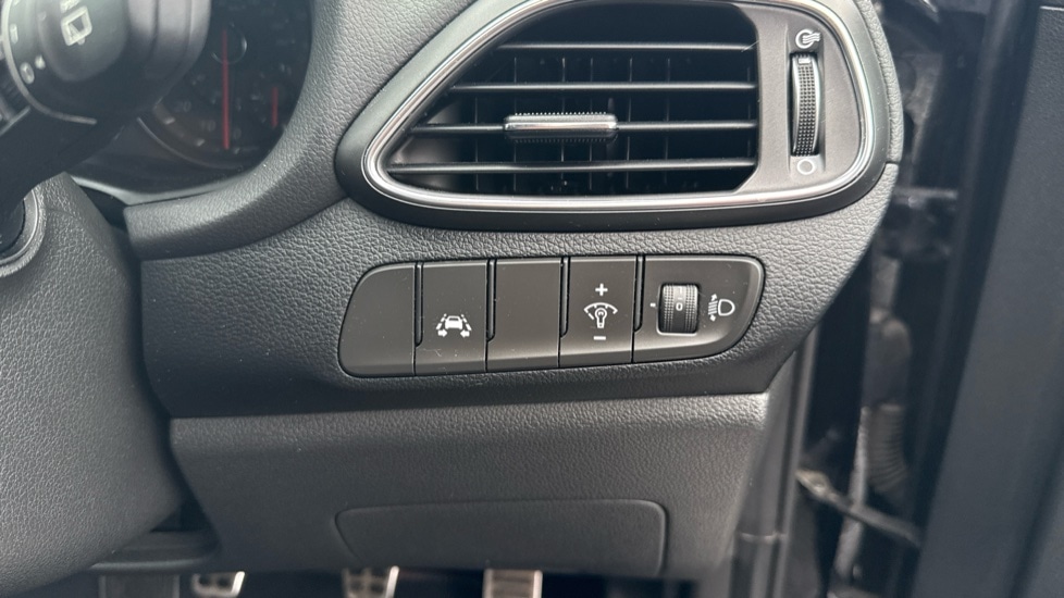 Used Hyundai i30 2019 for sale - 76161402: Photo 36