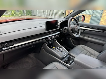 Used Honda CR-V 2025 for sale - 76062038: Photo 2