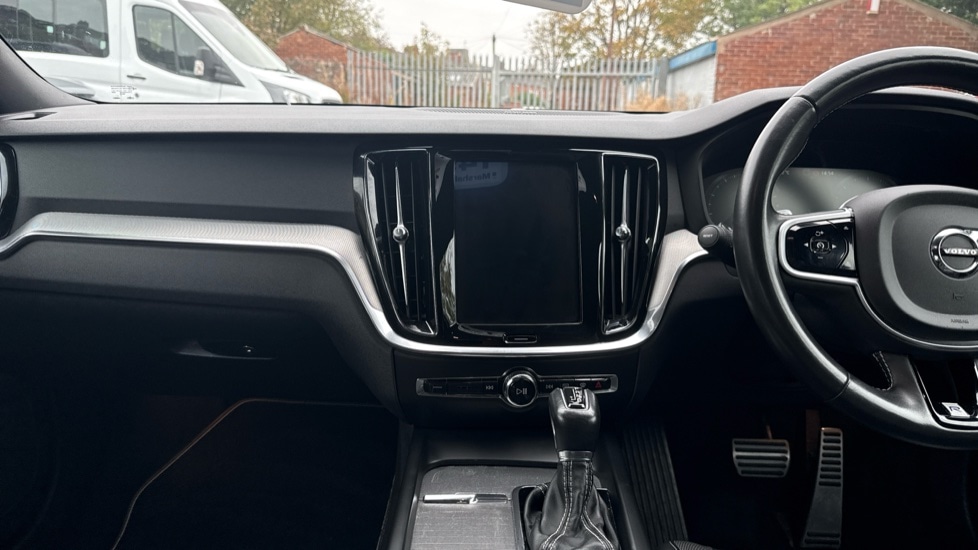 Used Volvo V60 2019 for sale - 76233968: Photo 12