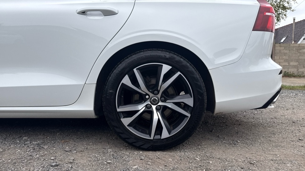 Used Volvo V60 2019 for sale - 76233968: Photo 18