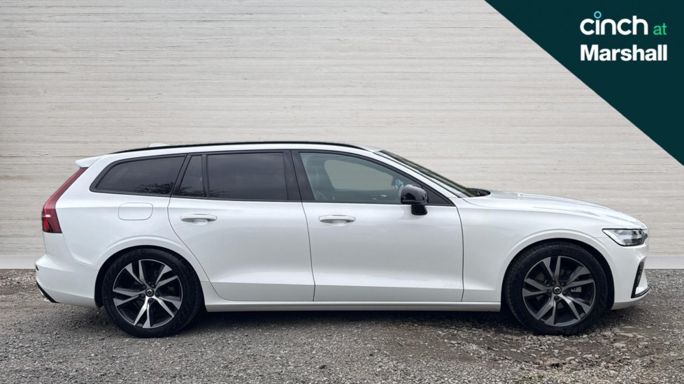 Used Volvo V60 2019 for sale - 76233968: Photo 2