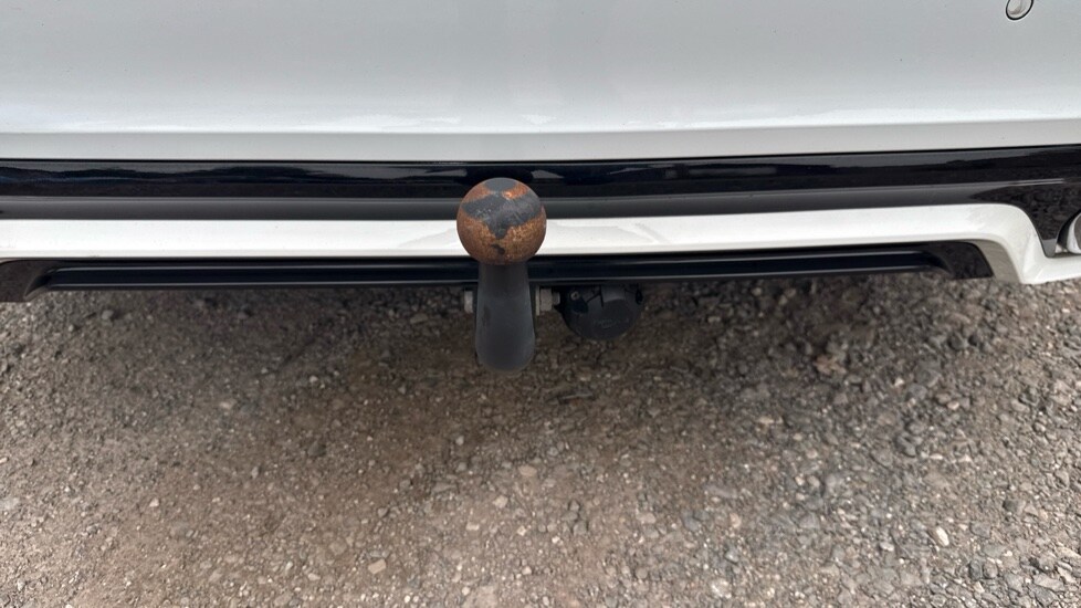 Used Volvo V60 2019 for sale - 76233968: Photo 32