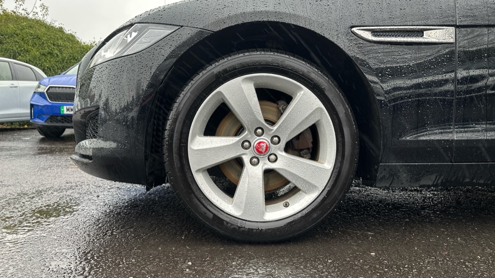 Used Jaguar XF 2018 for sale - 76942900: Photo 17