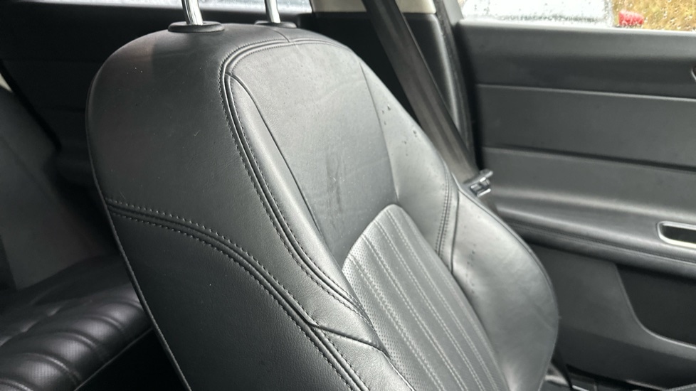 Used Jaguar XF 2018 for sale - 76942900: Photo 21