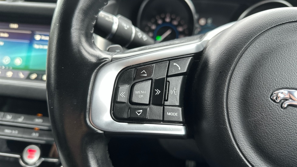 Used Jaguar XF 2018 for sale - 76942900: Photo 24