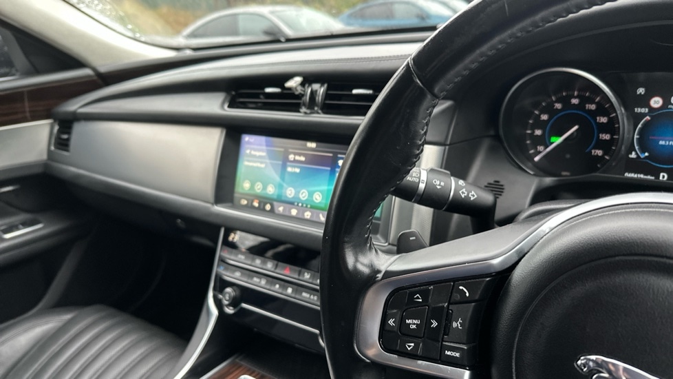 Used Jaguar XF 2018 for sale - 76942900: Photo 26