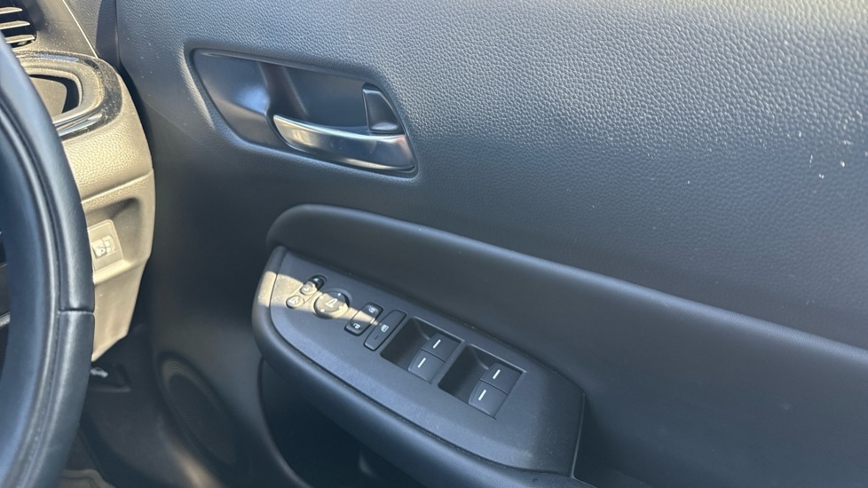 Used Honda Jazz 2023 for sale - 76168581: Photo 27