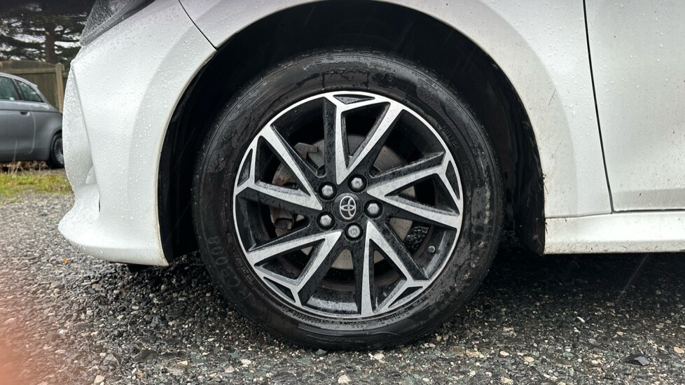 Used Toyota Yaris 2023 for sale - 76580070: Photo 17