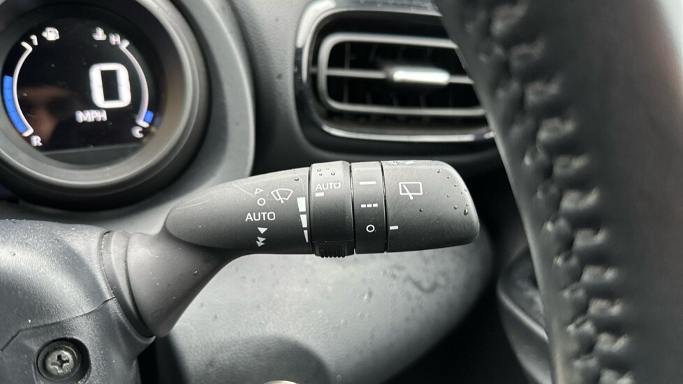 Used Toyota Yaris 2023 for sale - 76580070: Photo 24