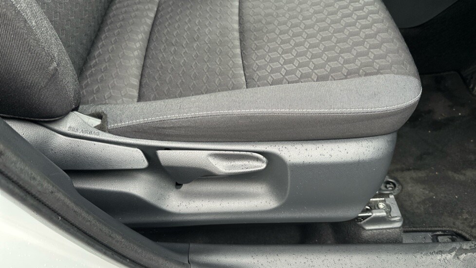 Used Toyota Yaris 2023 for sale - 76580070: Photo 37