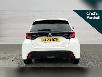 Used Toyota Yaris 2023 for sale - 76580070: Photo