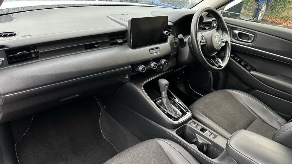 Used Honda HR-V 2024 for sale - 76749898: Photo 2