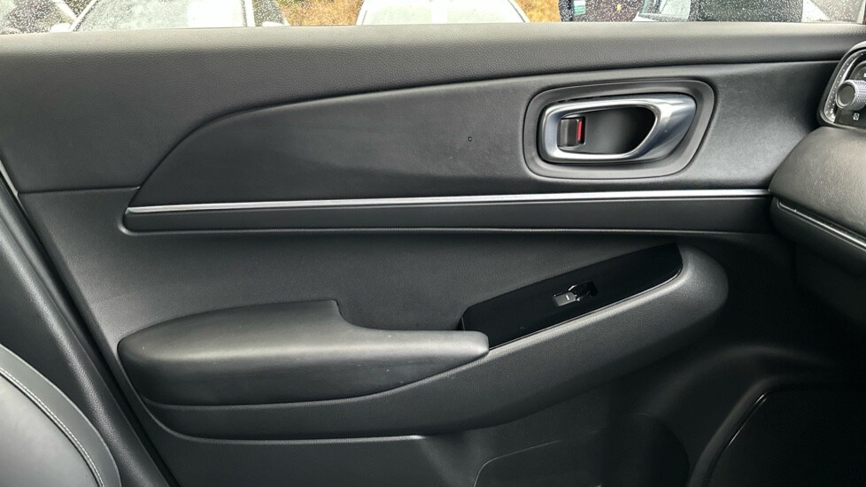 Used Honda HR-V 2024 for sale - 76749898: Photo 31