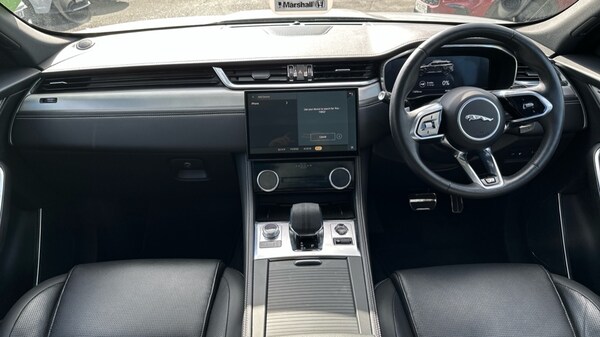 Used Jaguar F-Pace 2023 for sale - 76007998: Photo 11
