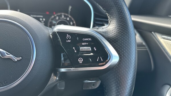 Used Jaguar F-Pace 2023 for sale - 76007998: Photo 22