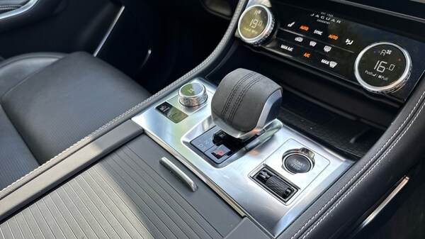 Used Jaguar F-Pace 2023 for sale - 76007998: Photo 28