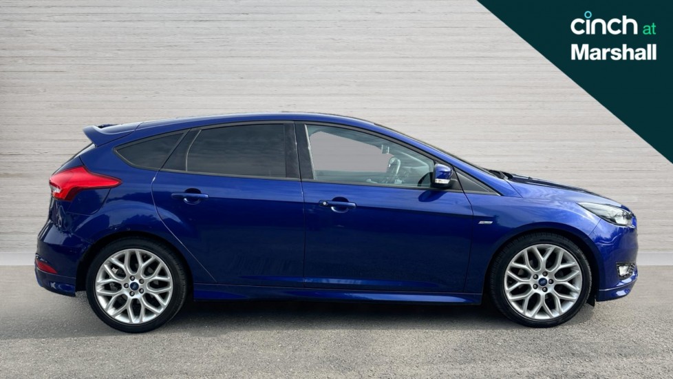 Used Ford Focus 2018 for sale - 76442075: Photo 2