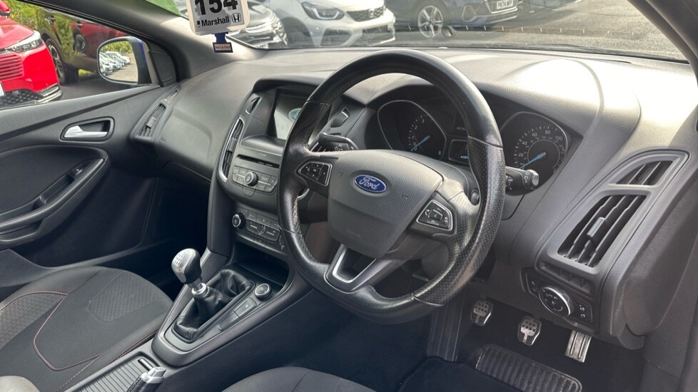 Used Ford Focus 2018 for sale - 76442075: Photo 9