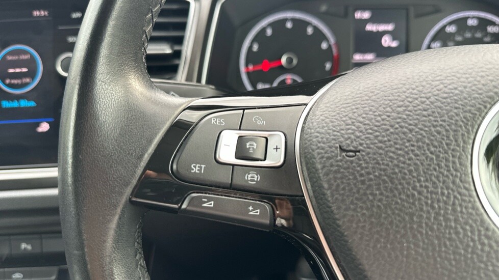 Used Volkswagen T-Roc 2019 for sale - 75715233: Photo 22