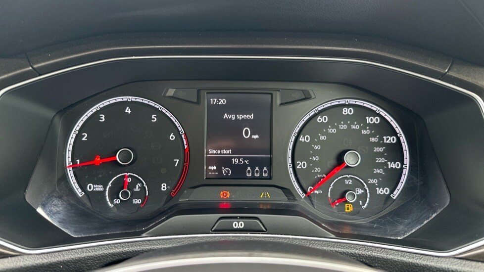 Used Volkswagen T-Roc 2019 for sale - 75715233: Photo 32