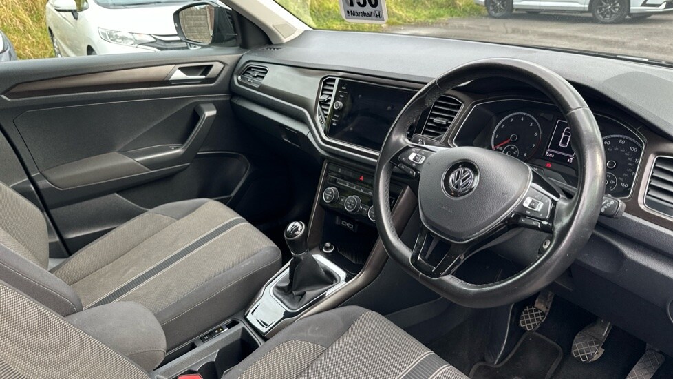 Used Volkswagen T-Roc 2019 for sale - 75715233: Photo 9
