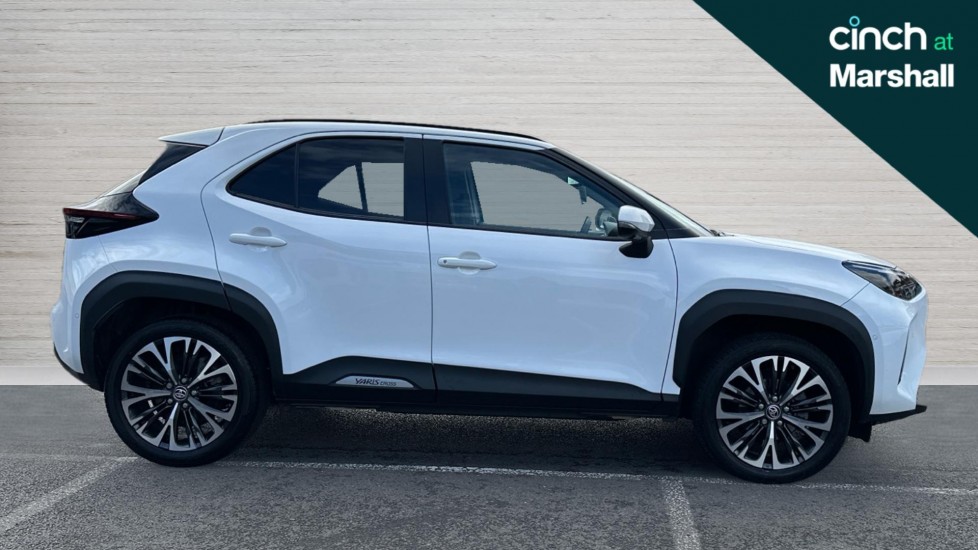 Used Toyota Yaris Cross 2023 for sale - 76079436: Photo 2