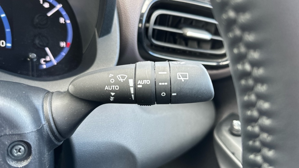 Used Toyota Yaris Cross 2023 for sale - 76079436: Photo 23