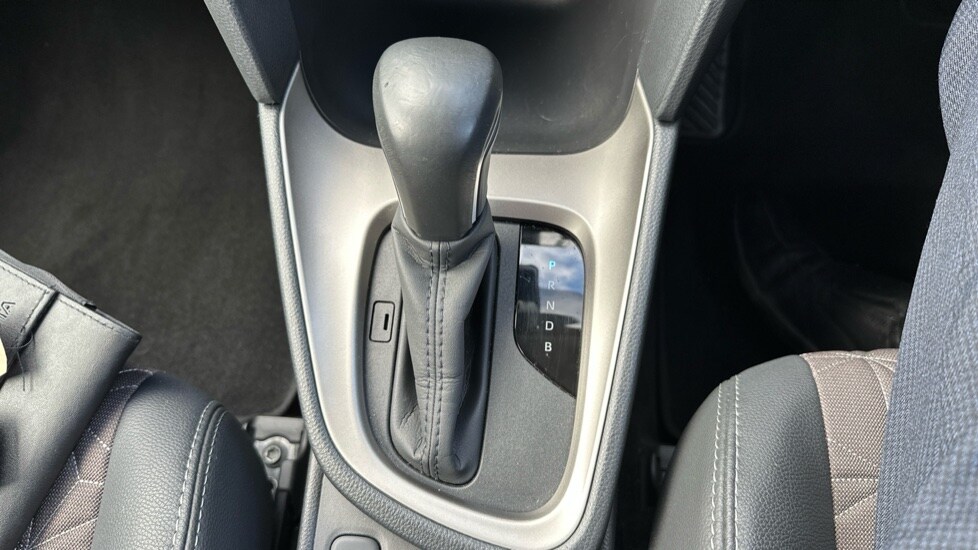 Used Toyota Yaris Cross 2023 for sale - 76079436: Photo 28