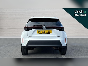 Used Toyota Yaris Cross 2023 for sale - 76079436: Photo