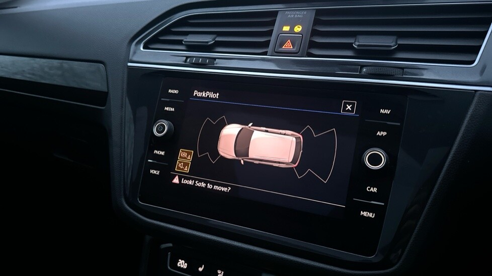 Used Volkswagen Tiguan 2018 for sale - 76749944: Photo 25