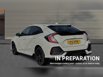 Used Honda Civic 2019 for sale - 76203907: Photo 2