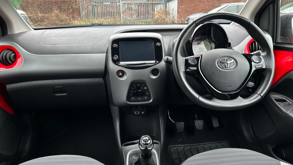 Used Toyota AYGO 2025 for sale - 76479592: Photo 11