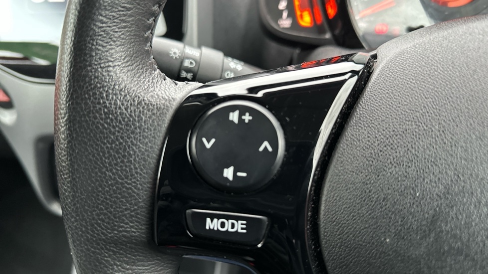 Used Toyota AYGO 2025 for sale - 76479592: Photo 25