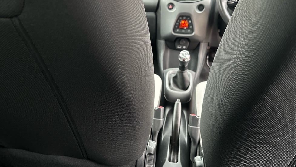 Used Toyota AYGO 2025 for sale - 76479592: Photo 35