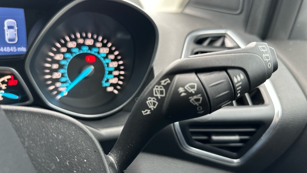 Used Ford Kuga 2015 for sale - 77057750: Photo 25