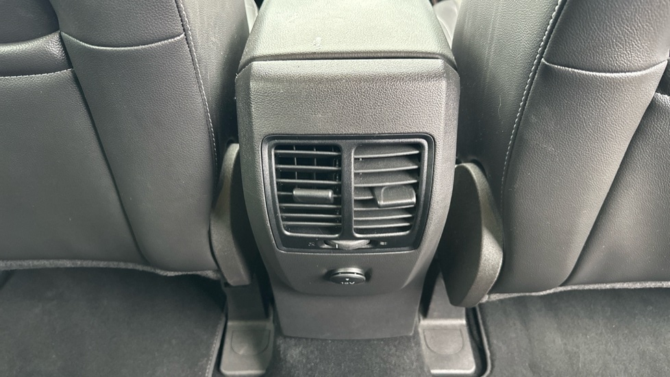 Used Ford Kuga 2015 for sale - 77057750: Photo 34