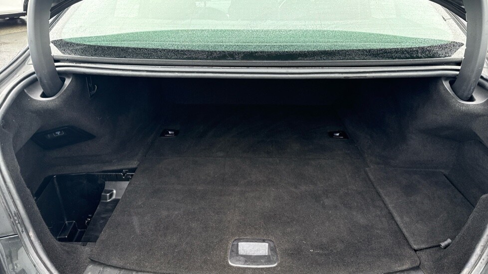 Used BMW 5 Series 2018 for sale - 76847217: Photo 15