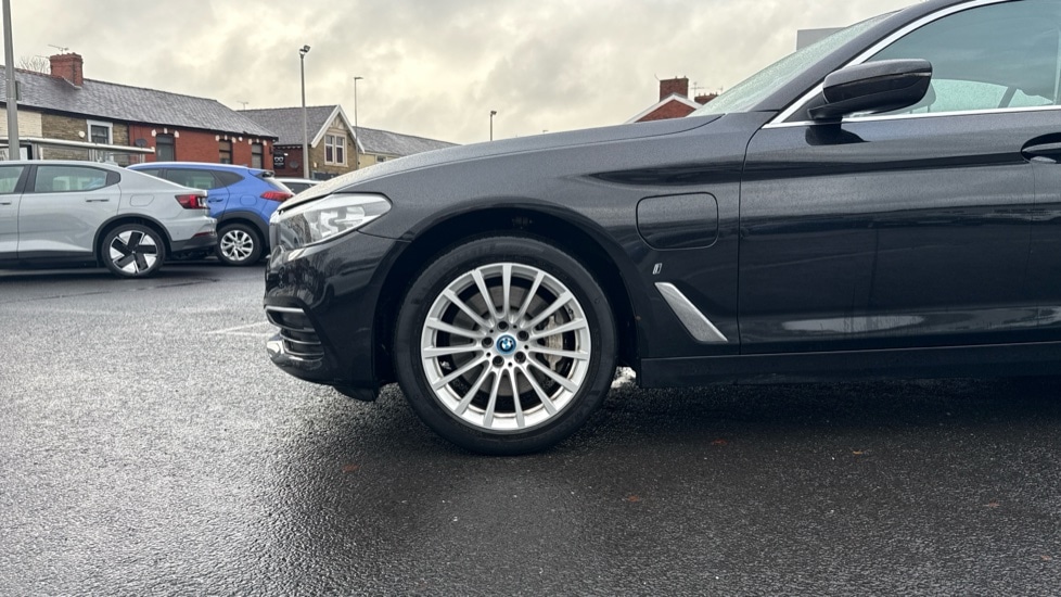 Used BMW 5 Series 2018 for sale - 76847217: Photo 17