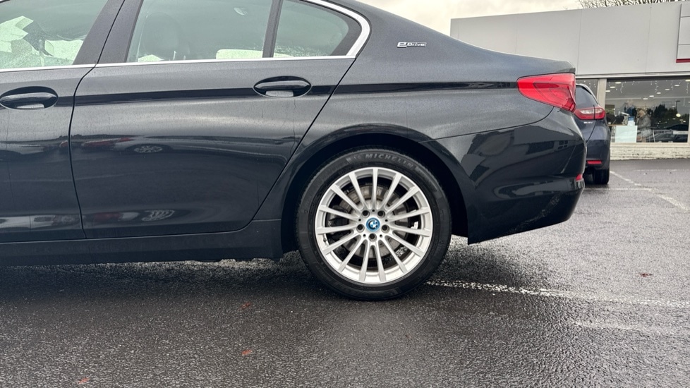 Used BMW 5 Series 2018 for sale - 76847217: Photo 18