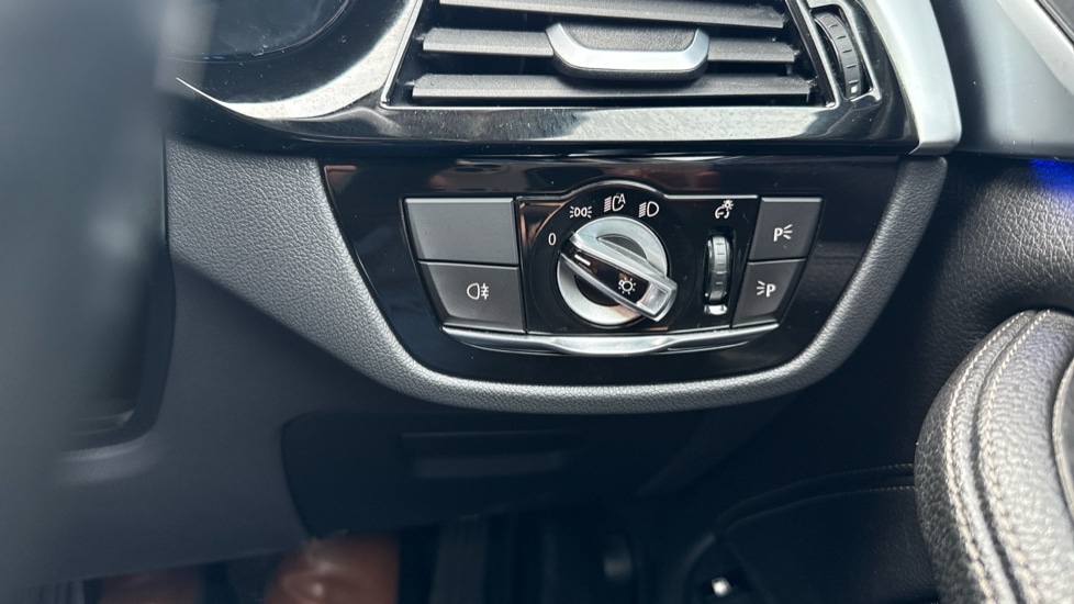 Used BMW 5 Series 2018 for sale - 76847217: Photo 26