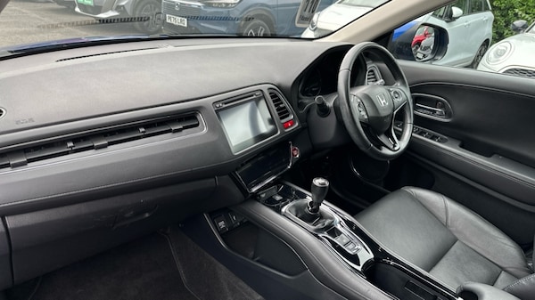 Used Honda HR-V 2015 for sale - 76234042: Photo 2